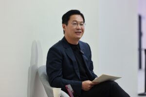 小米汽车2027年进欧洲，卢伟冰解释为何先选最难市场