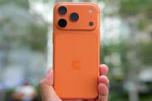 线下渠道iPhone 17最高让利1300元，苹果称并非官方降价