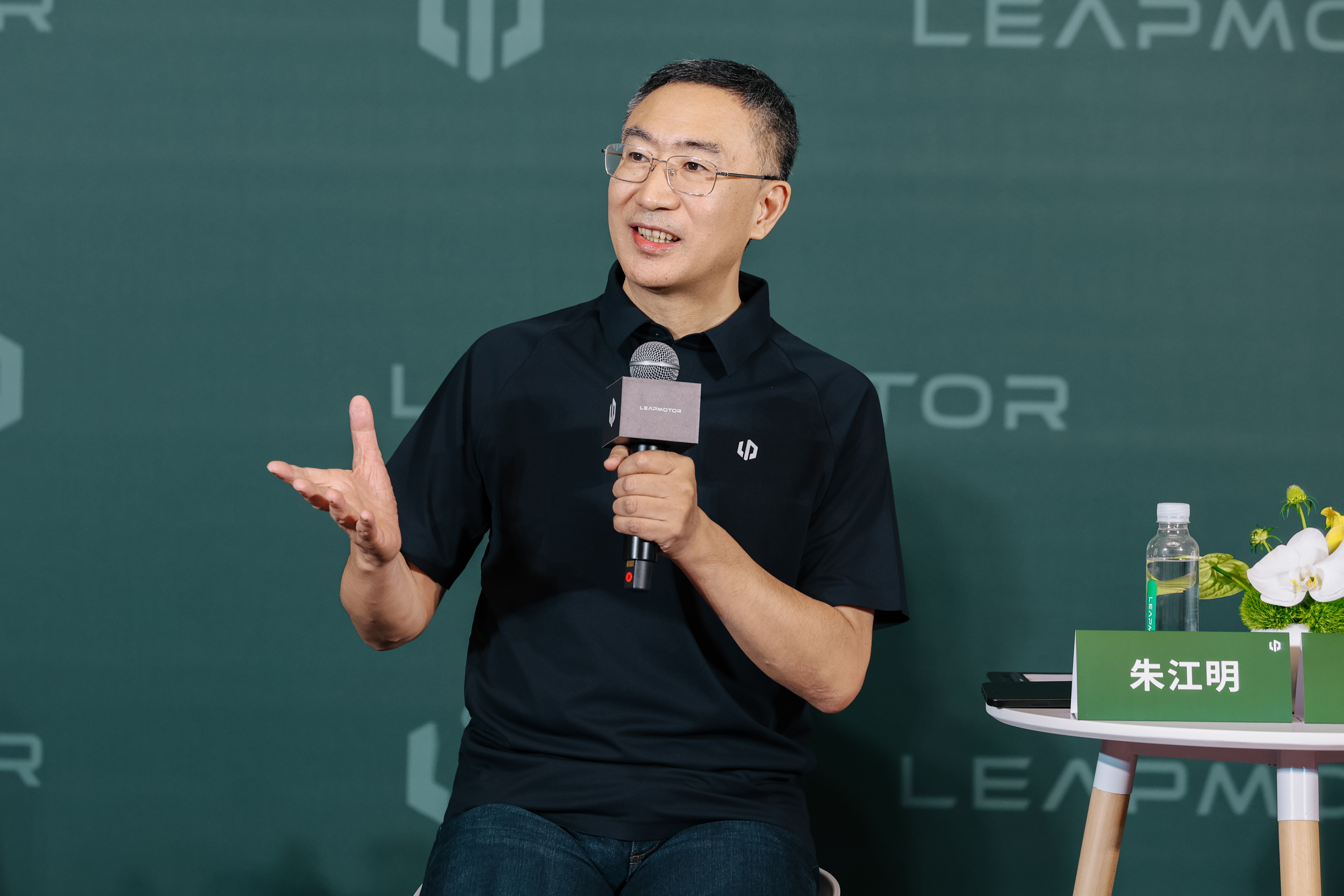 零跑的新坐标:从新势力第一到争当第三