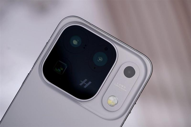 OPPO Find X10 Pro Max：三颗2亿像素镜头与影像工作流