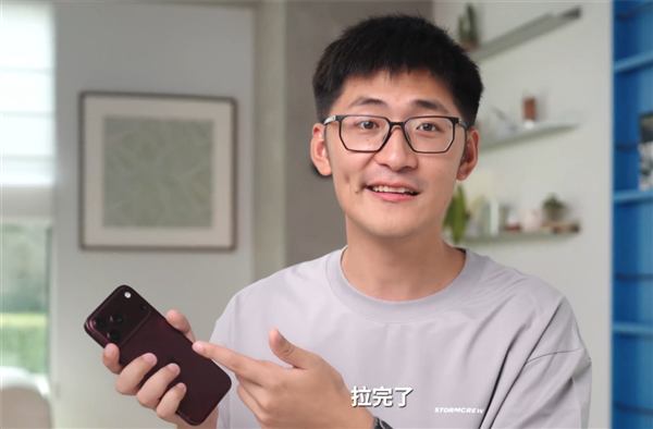 评测称iPhone 18 Pro可变光圈全开时炫光明显