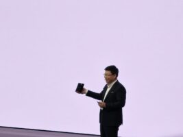 麒麟 9050 Pro 亮相，华为 Mate XT2 非凡大师发布