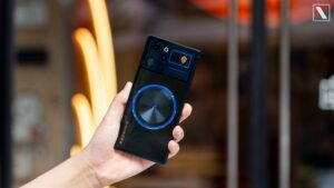红魔 12 Pro+ 发布：水冷加入 RGB 灯效，185Hz 屏幕搭配骁龙 8 平台