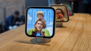 苹果筹备机械臂版HomeView，iPhone Duo二级市场溢价回落
